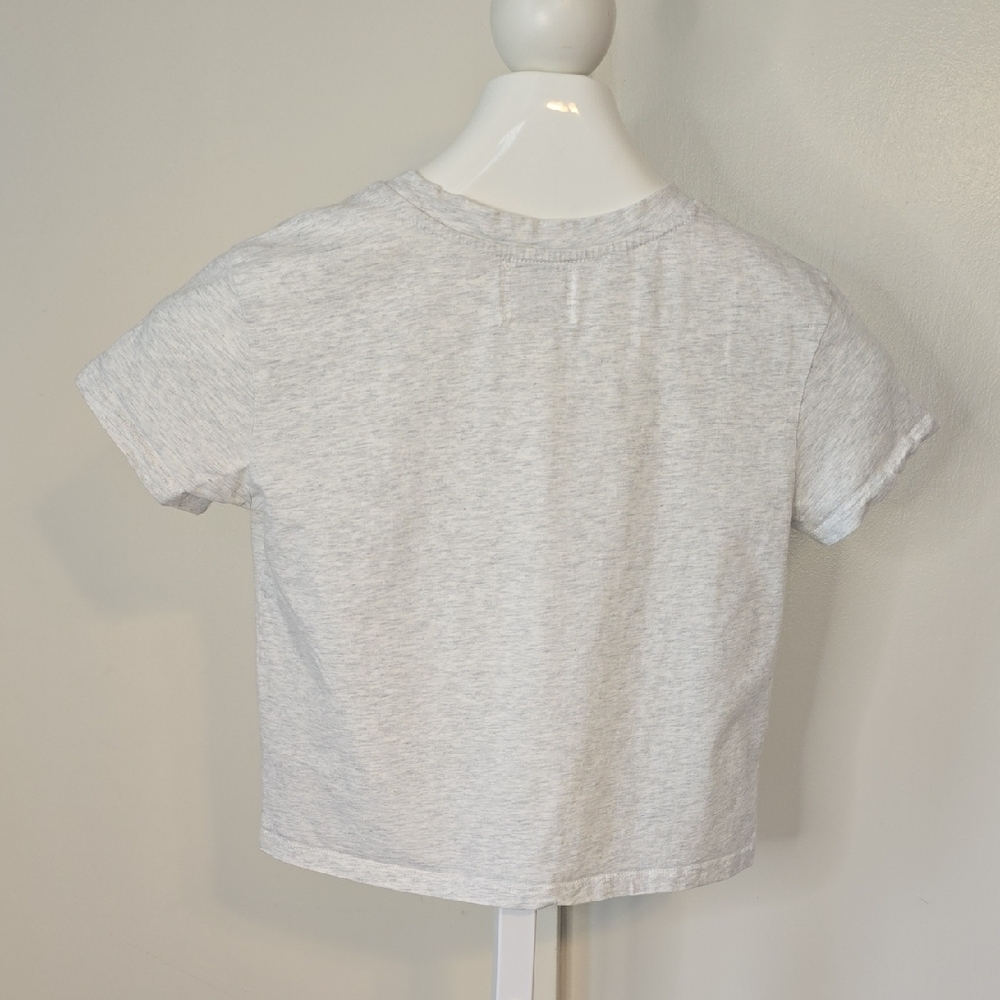 Princess Polly Malibu Healh Retreat Light Grey Graphic Tee Sz 4 Small - Picture 6 of 8
